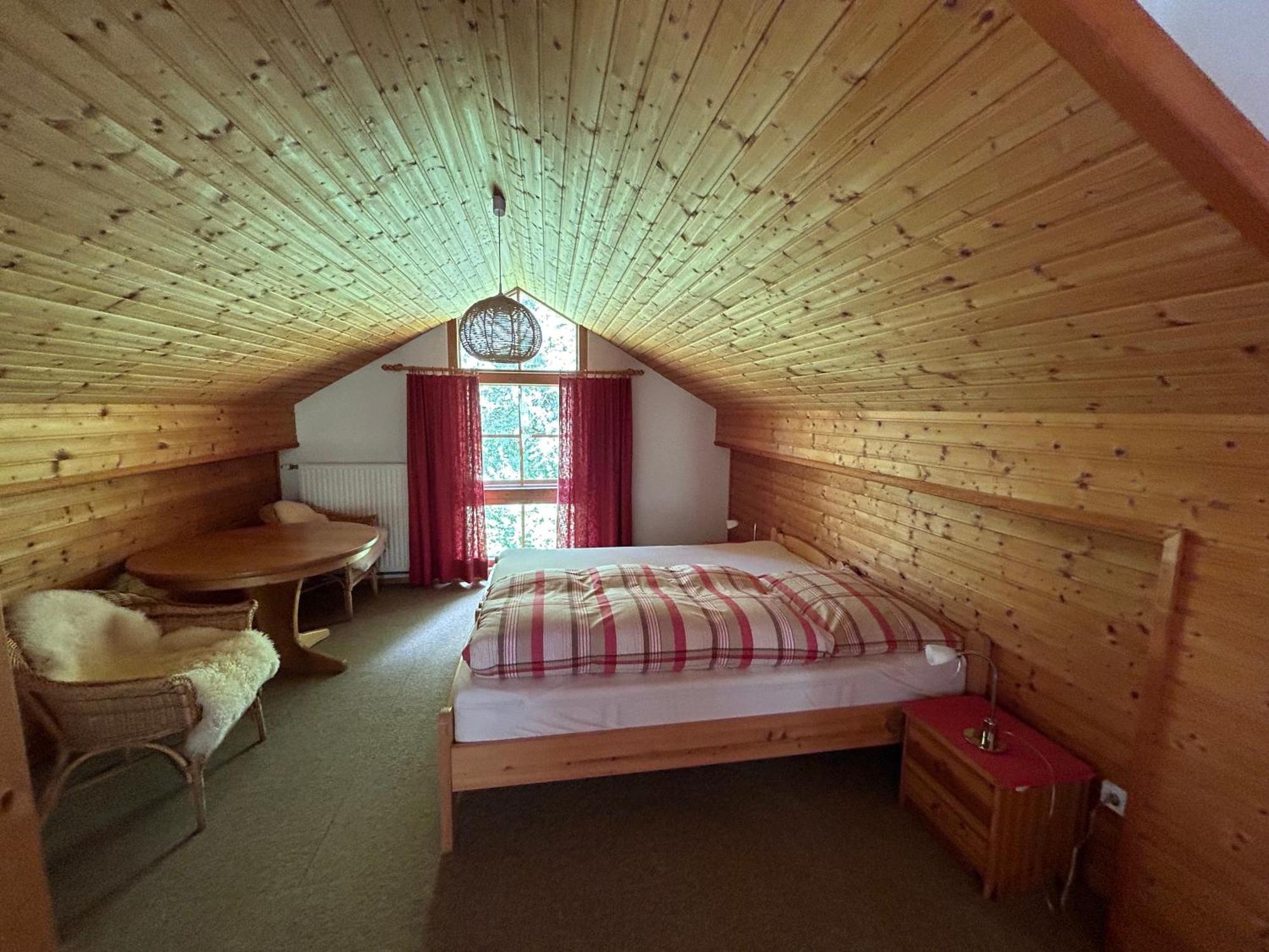 Ferienhaus Stiglitzweg Бад Клайнкирххайм Екстериор снимка